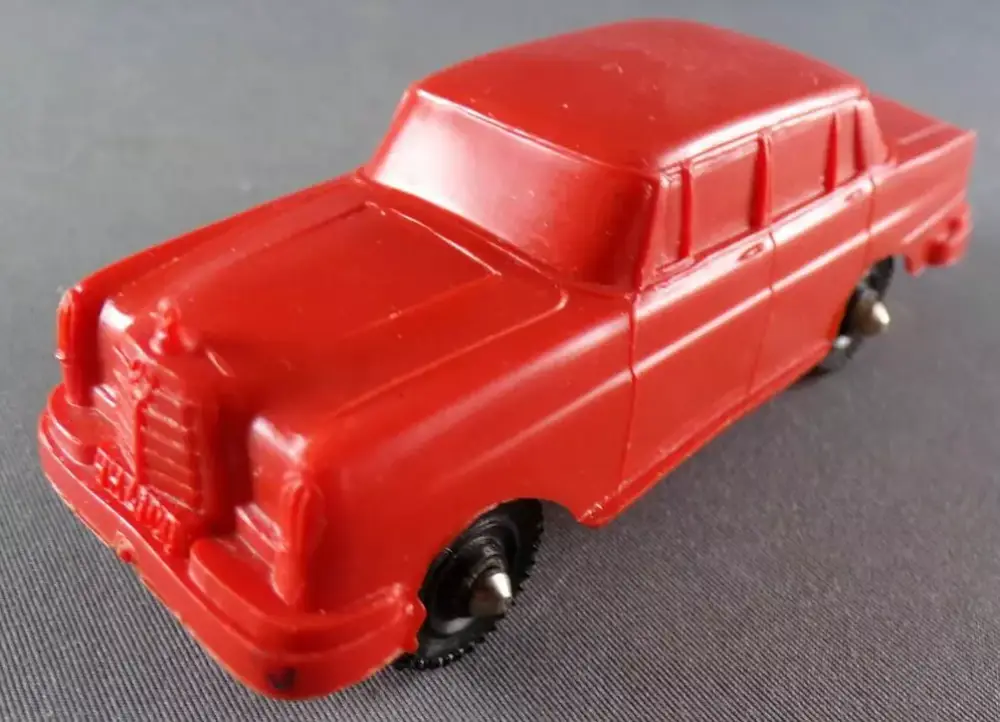 Stelco Vinyl Line Mercedes 250 Rouge 1/43 Livraison Express