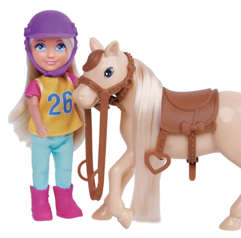 Poupée avec cheval Solde